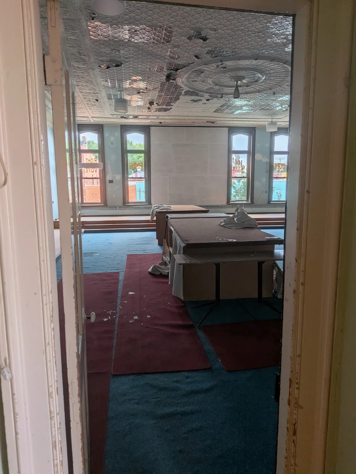 Entrance into Hall 42